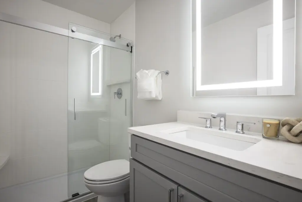 Bathroom with mirror